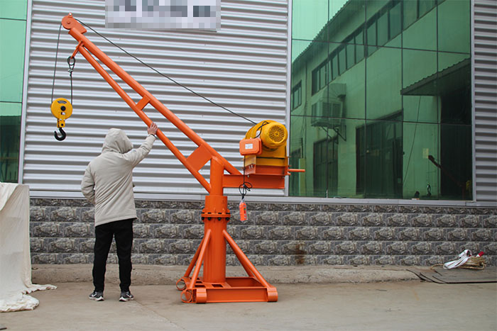 2000kg Outdoor Cranes